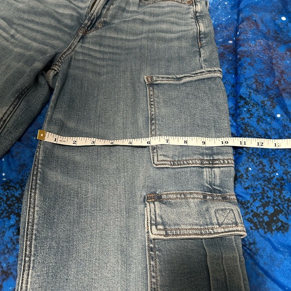 American Eagle Outfitters Curvy Super High-Rise Baggy Wide Leg Jeans - Picture 8 of 12